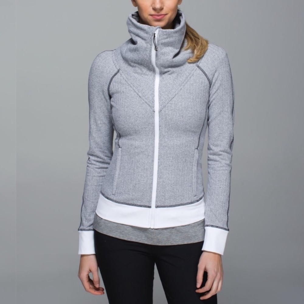 COPY - Lululemon be present herringbone jacket size 4